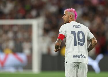 El peinado del capitán del Milan, Theo Hernández, fue de las cosas más comentadas en redes.