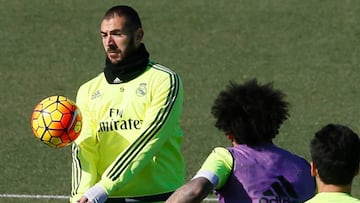 Benzema in training with Real Madrid.