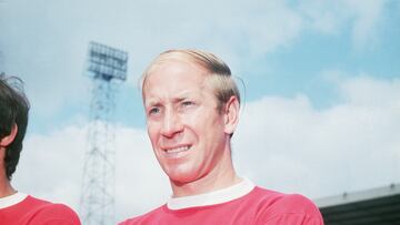 (Original Caption) British soccer player, Bobby Charton. Bobby Charlton. Manchester United. (Photo by © Hulton-Deutsch Collection/CORBIS/Corbis via Getty Images)