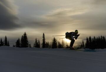 Un esquiador entrena durante los Juegos Olímpicos de Invierno de la Juventud 2016 en la localidad noruega de Lillehammer. 