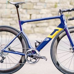 Aqua Blue hace historia: usará bicicletas de un solo plato