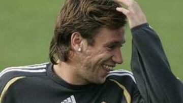 <B>AÑORA ROMA.</B> Cassano echa de menos el equipo y a ciudad que le llevaron a la gloria.