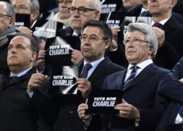 Bartomeu y Cerezo en el minuto de silencio en homenaje a los fallecidos de Charlie Hebdo.