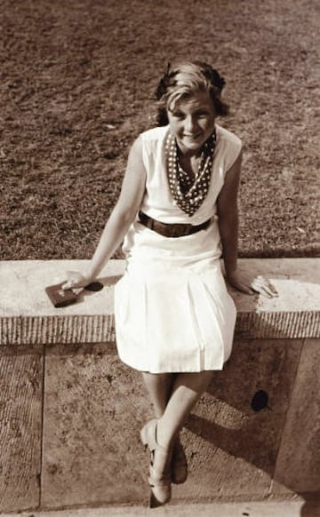 La italiana fue la deportista más joven de todos los tiempos en ganar una medalla olímpica, ya que tenía 11 años y 302 días cuando consiguió la plata con el equipo de Italia de gimnasia .