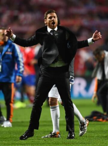 Alonso celebra su segunda Champions League, esta vez con el Real Madrid. El jugador vasco no jugó la final de Lisboa de 2014 contra el Atlético de Madrid por sanción. 
