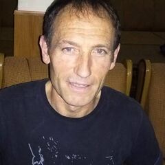 El Ayuntamiento de Vitoria traslada su "enorme dolor" por la pérdida de Zerain y Galván