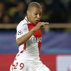 Wenger, desesperado por Mbappé, fue a su casa a ficharle