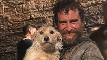 George R.R. Martin criticó la segunda temporada de ‘La casa del dragón’, pero aplaudió la introducción de este personaje: “Es brillante”