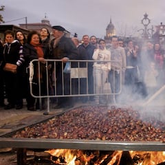 El truco para cortar las castañas antes de asar y poder pelarlas bien