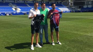 Rub&eacute;n Y&aacute;&ntilde;ez y Pablo Insua presentados como jugadores del Huesca