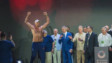 As he prepares to take on Oleksandr Usyk in a historic title bout on Saturday night, we’re taking a look at the net worth of British boxer Tyson Fury.