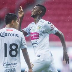 Chivas es goleado por Chiapas en su debut de Copa MX