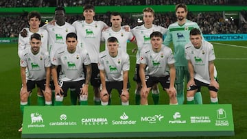 Alineación del Racing contra el Zaragoza.