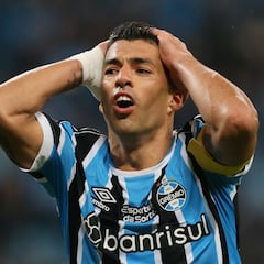 Su problema de rodilla podría llevar a Luis Suárez a Barcelona