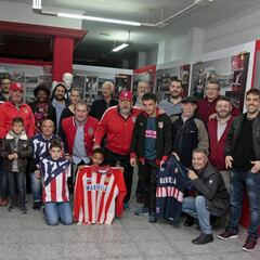 El Calderón revive su historia en las peñas de todo el país
