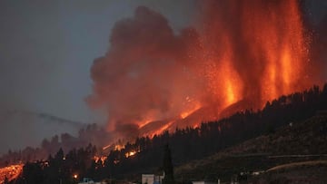 New footage of the volcanic eruption in Canary Island