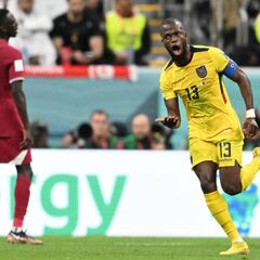 Enner Valencia, el francotirador al que la policía detuvo en pleno partido