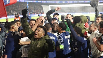 Paris (France), 22/01/2025.- PSG players celebrate winning the UEFA Champions League league phase soccer match between Paris Saint Germain (PSG) and Manchester City in Paris, France, 22 January 2025. (Liga de Campeones, Francia) EFE/EPA/CHRISTOPHE PETIT TESSON