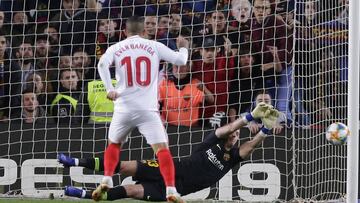 Banega falla su penalti.