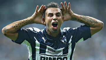 Edwin Cardona, nuevo jugador de Boca Juniors, celebra un gol con Monterrey.