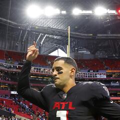 What’s going on between quarterback Marcus Mariota and the Atlanta Falcons and how long will he be out?
