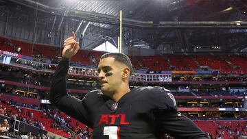 What’s going on between quarterback Marcus Mariota and the Atlanta Falcons and how long will he be out?
