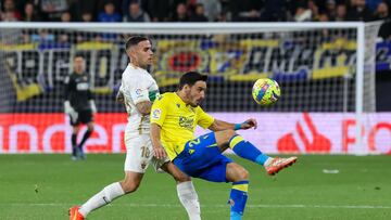 16/01/23 PARTIDO PRIMERA DIVISION CADIZ - ELCHE IZA CARCELEN CON ROGER MARTI