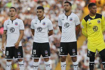 Futbol, Colo Colo vs Alianza de Lima.
Noche alba, partido amistoso.
Presentación de jugadores de Colo Colo antes del partido contra Alianza de Lima durante la Noche Alba en el estadio Monumental de Santiago, Chile.
14/02/2018
Felipe Zanca/Photosport

Football, Colo Colo vs Alianza de Lima.
Night withe, friendly match.
Presentation of Colo Colo's players before the game against Alianza de Lima at Monumental stadium in Santiago, Chile.
14/02/2018
Felipe Zanca/Photosport