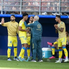 En casa del debutante, pata de palo