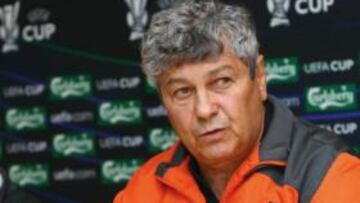 <b>SU OPORTUNIDAD.</b> El entrenador rumano Mircea Lucescu tiene la oportunidad de hacer historia con el Shakhtar Donetsk y darle su primera Copa de la UEFA al club ucraniano.