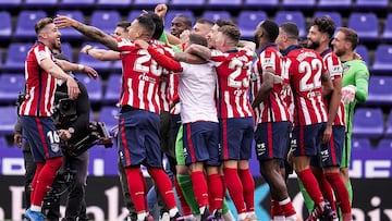 VALLADOLID, SPAIN - MAY 22: Atletico de Madrid players celebrate winning the La Liga Santander title after victory the La Liga Santander match between Real Valladolid CF and Atletico de Madrid at Estadio Municipal Jose Zorrilla on May 22, 2021 in Valladol