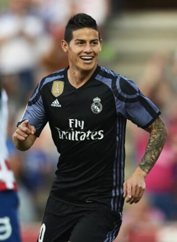 James se despacha con un doblete ante Granada