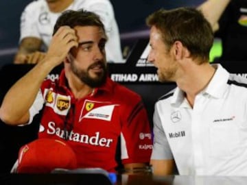 McLaren Terminó la tempporada 2015 en el noveno puesto del campeonato de constructores con 27 puntos, año luz por detrás de Mercedes, que sumó 703. Jenson Button (d) y Fernando Alonso (i) terminaron en los puestos 16 y 17.