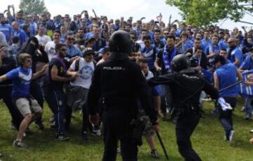 Los ultras del Oviedo causaron incidentes con los aficionados del Cádiz antes del encuentro