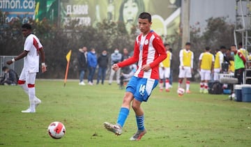 En 2022, Fernando González fue parte de la selección paraguaya Sub 17.