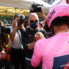 “Egan Bernal está en un buen lugar mentalmente”