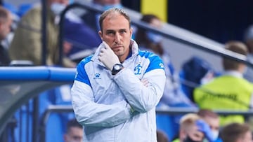Dimite el t¨¦cnico del Dinamo Mosc¨² tras derrota en liga y eliminaci¨®n europea