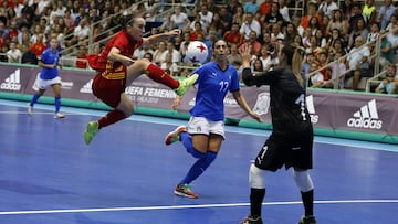 España goleó a Italia y luchará por el Europeo en la Final Four