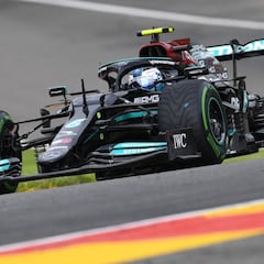 Bottas y Verstappen, al frente