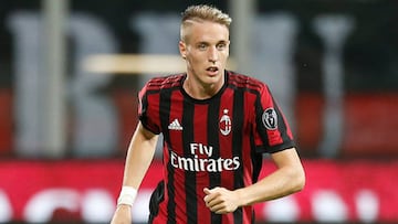 Andrea Conti, durante un partido con el Milán.