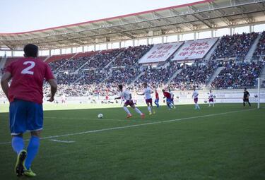 12,000 fans watch the 'Shanghai derby in Murcia'