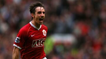 Gary Neville celebra un gol de Rio Ferdinand