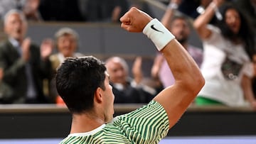 Pronóstico Alcaraz vs Djokovic de semifinales de Roland Garros: apuestas, claves y favorito