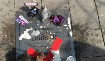 La placa de Courtois, antes del Real Madrid-Atlético.