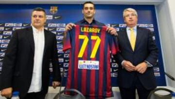 Kiril Lazarov en el d&iacute;a de su presentaci&oacute;n como jugador del Barcelona. 