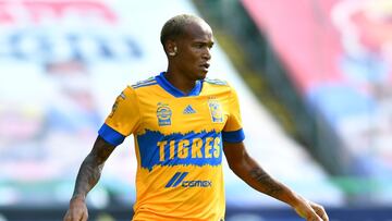 Julián Quiñones y Eduardo Vargas son los extranjeros sacrificados por Ricardo Ferretti que no harán el viaje a la capital para enfrentarse al América.