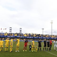Santo Domingo no se llena ni regalando las entradas
