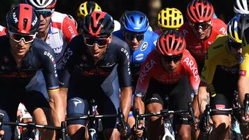 Egan Bernal y Nairo Quintana durante una etapa del Tour de Francia.