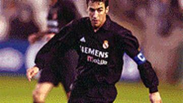 Raúl, siempre efectivo en el gol.