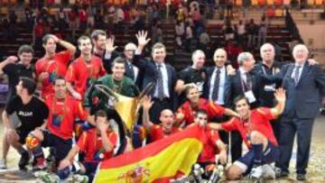 La Selecci&oacute;n nacional de hockey patines explot&oacute; de alegr&iacute;a tras batir a los argentinos en la fi nal del Mundial por 4-3.